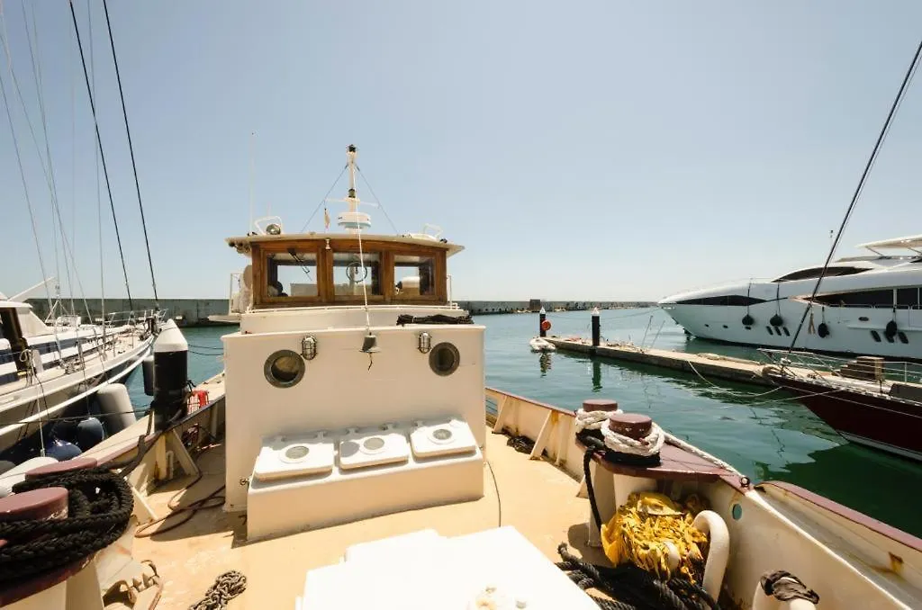 Unic Boat In Old Harbour Hotel Palamós 0*,  Spanyolország